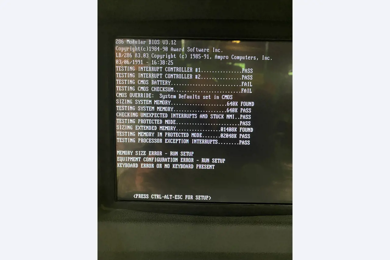 Stroji ter delavniška in pisarniška oprema, ki so na voljo.-14