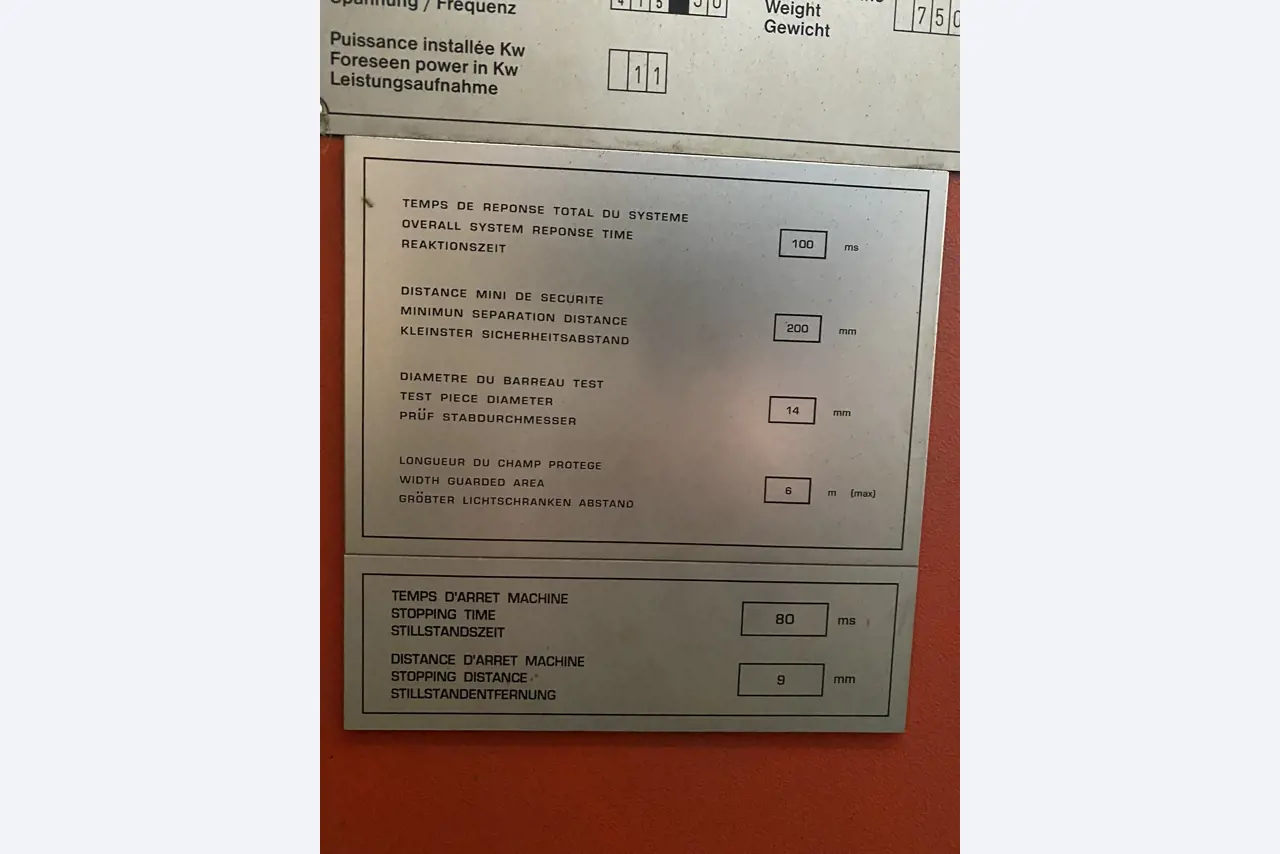 Stroji ter delavniška in pisarniška oprema, ki so na voljo.-16