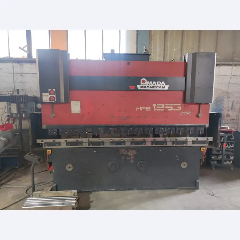 Stroji ter delavniška in pisarniška oprema, ki so na voljo.-1