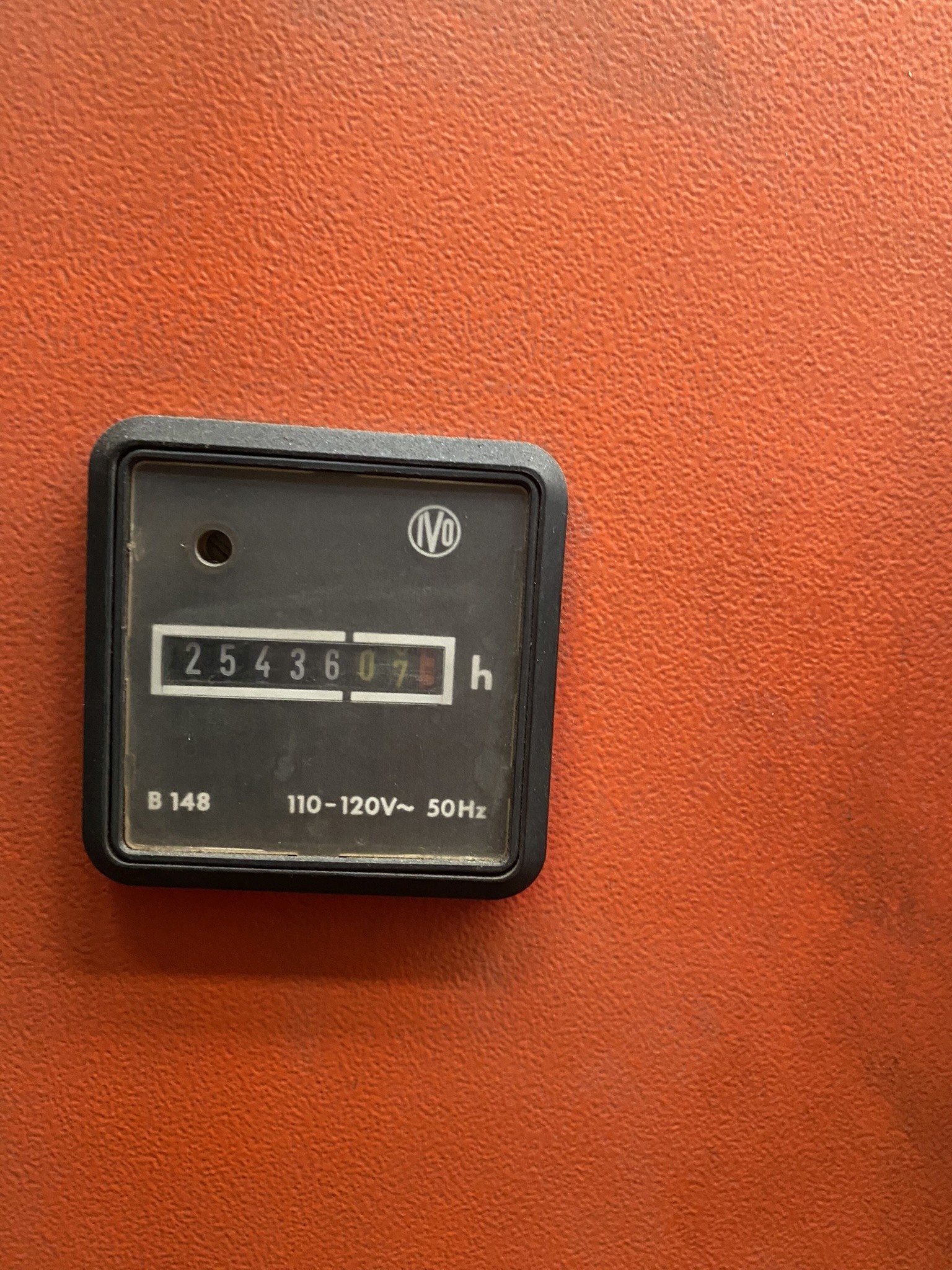 machines et équipements d'atelier et de bureau libérés-22