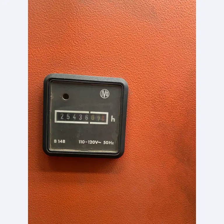 Stroji ter delavniška in pisarniška oprema, ki so na voljo.-22