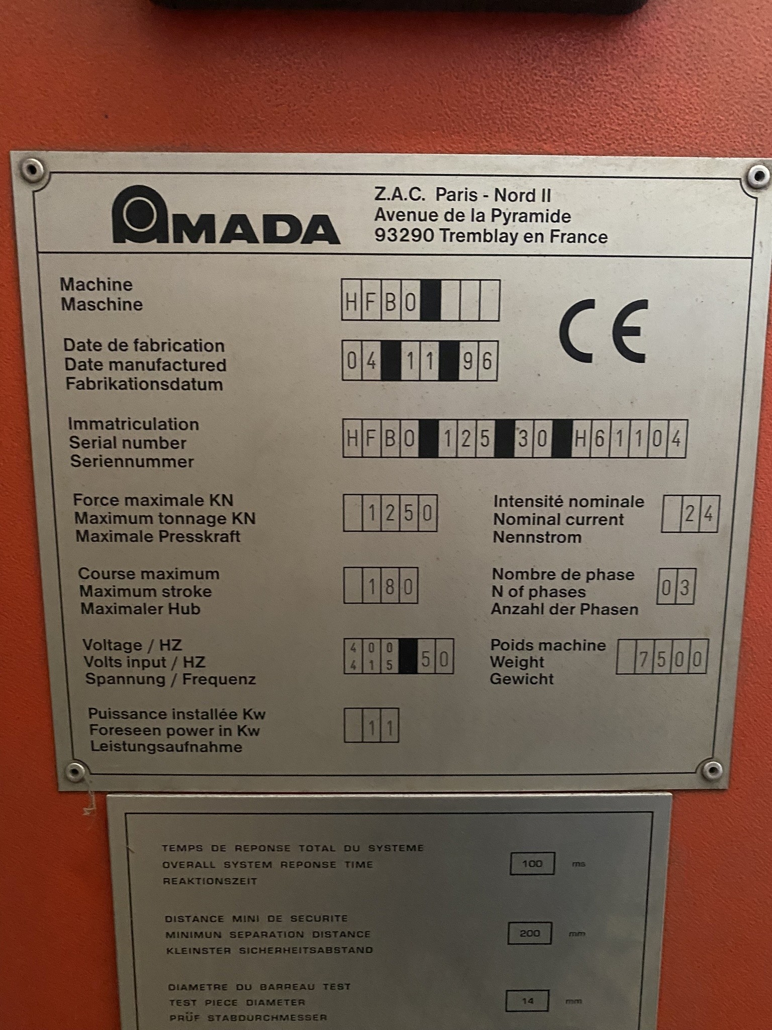machines et équipements d'atelier et de bureau libérés-6