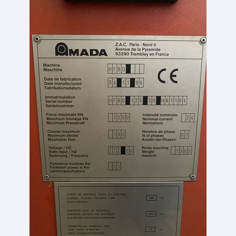 Stroji ter delavniška in pisarniška oprema, ki so na voljo.-6