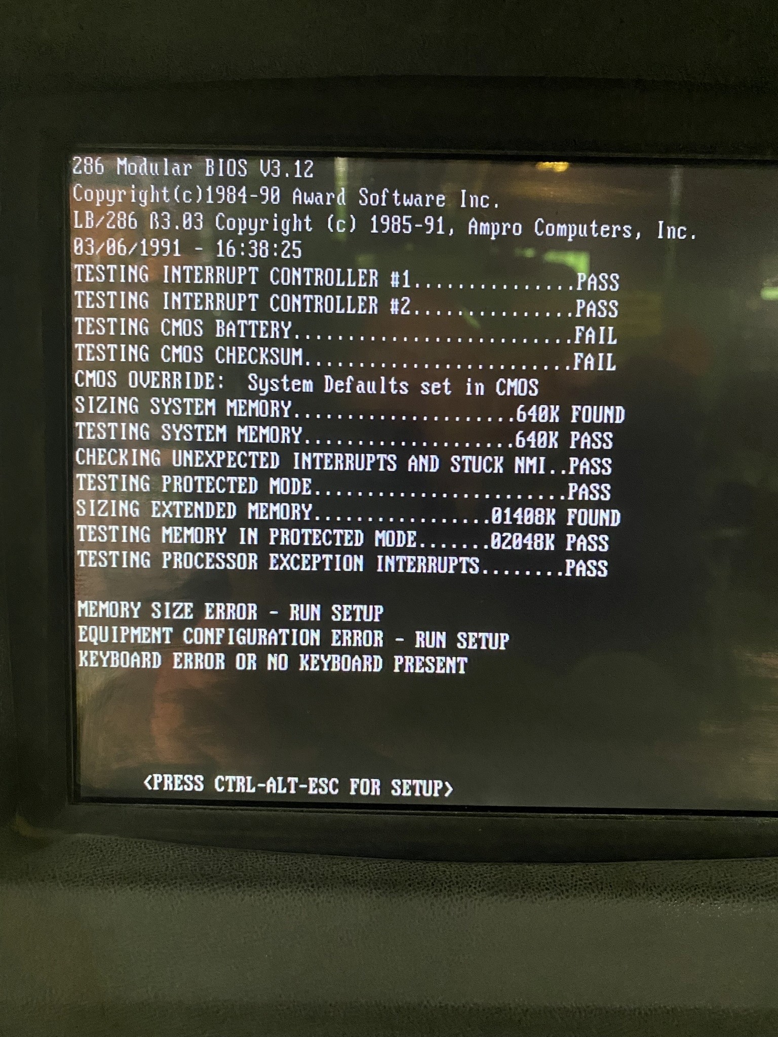machines et équipements d'atelier et de bureau libérés-7