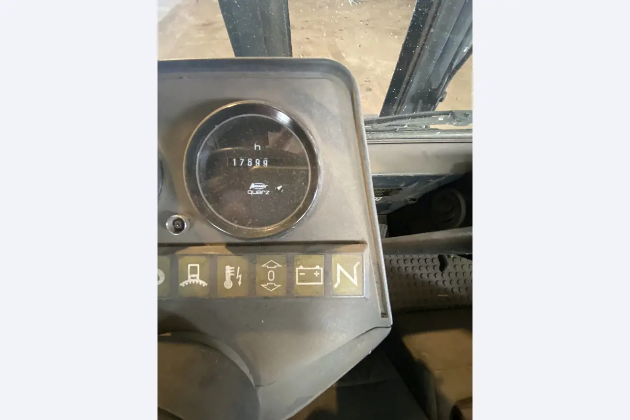 machines et équipements d'atelier et de bureau libérés-10