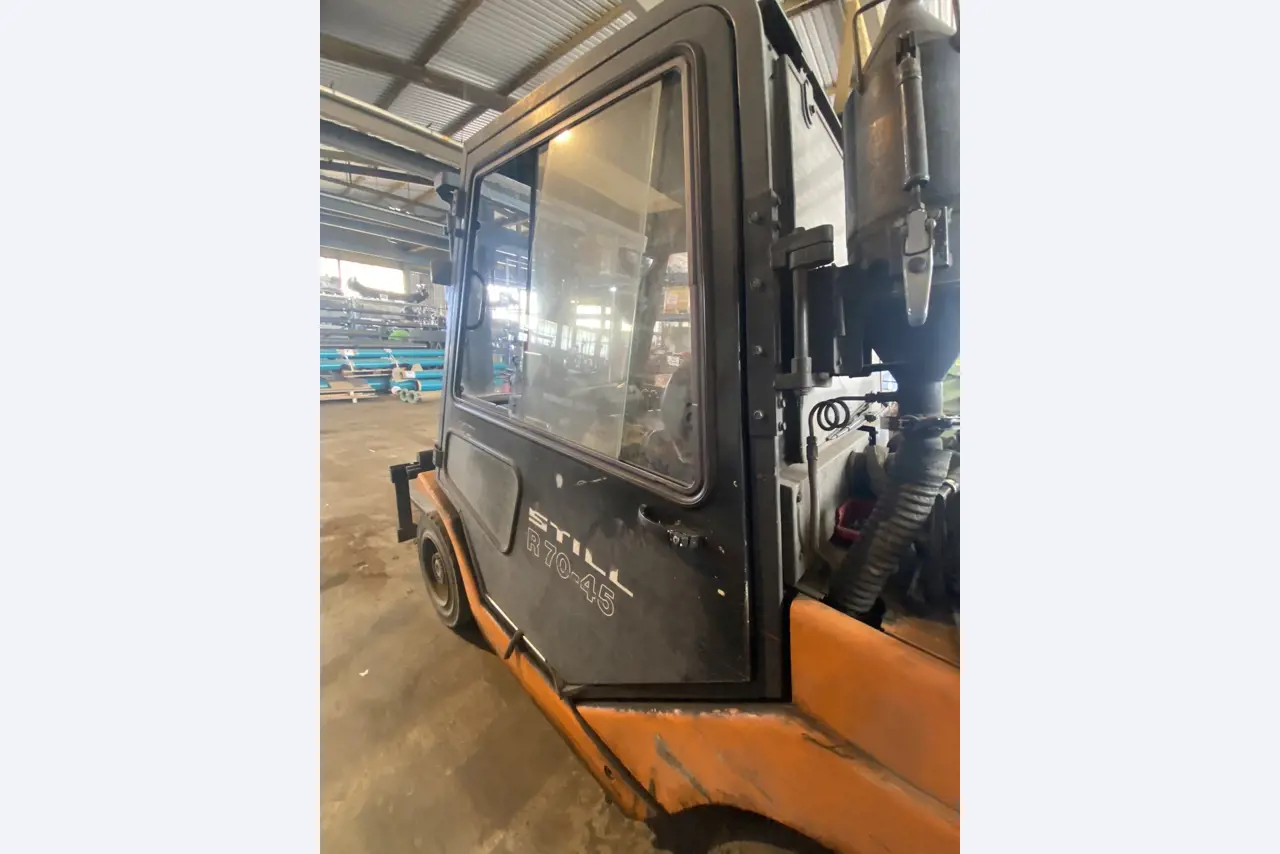 machines et équipements d'atelier et de bureau libérés-5