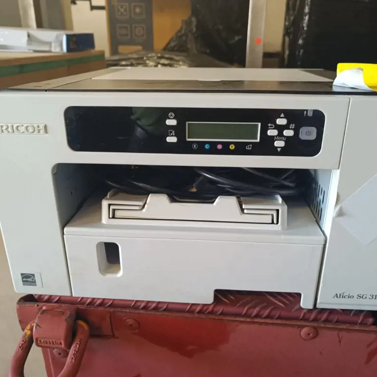 Color laser printer RICOH Aficio SG3110DN