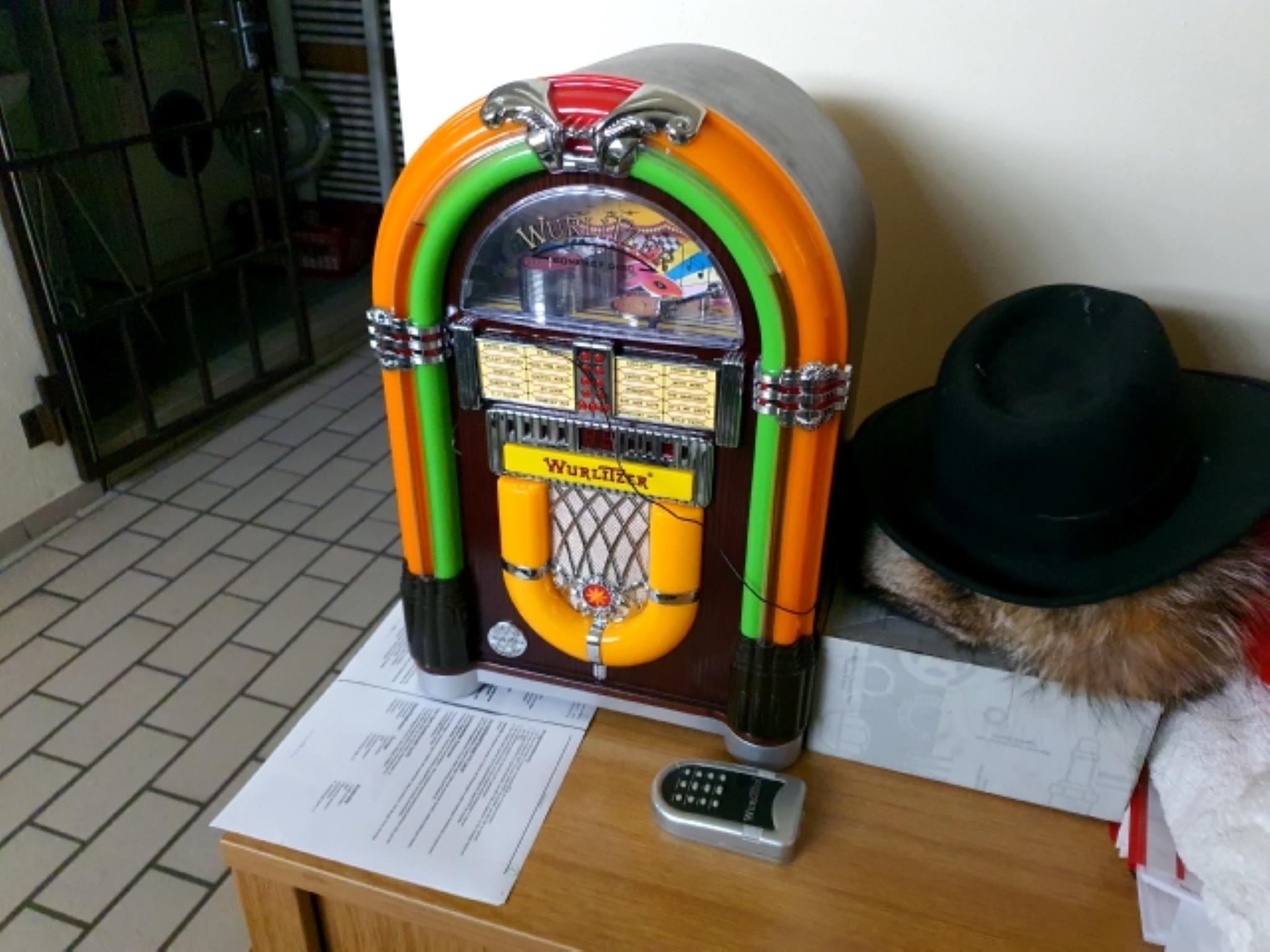 1 item Household effects-4