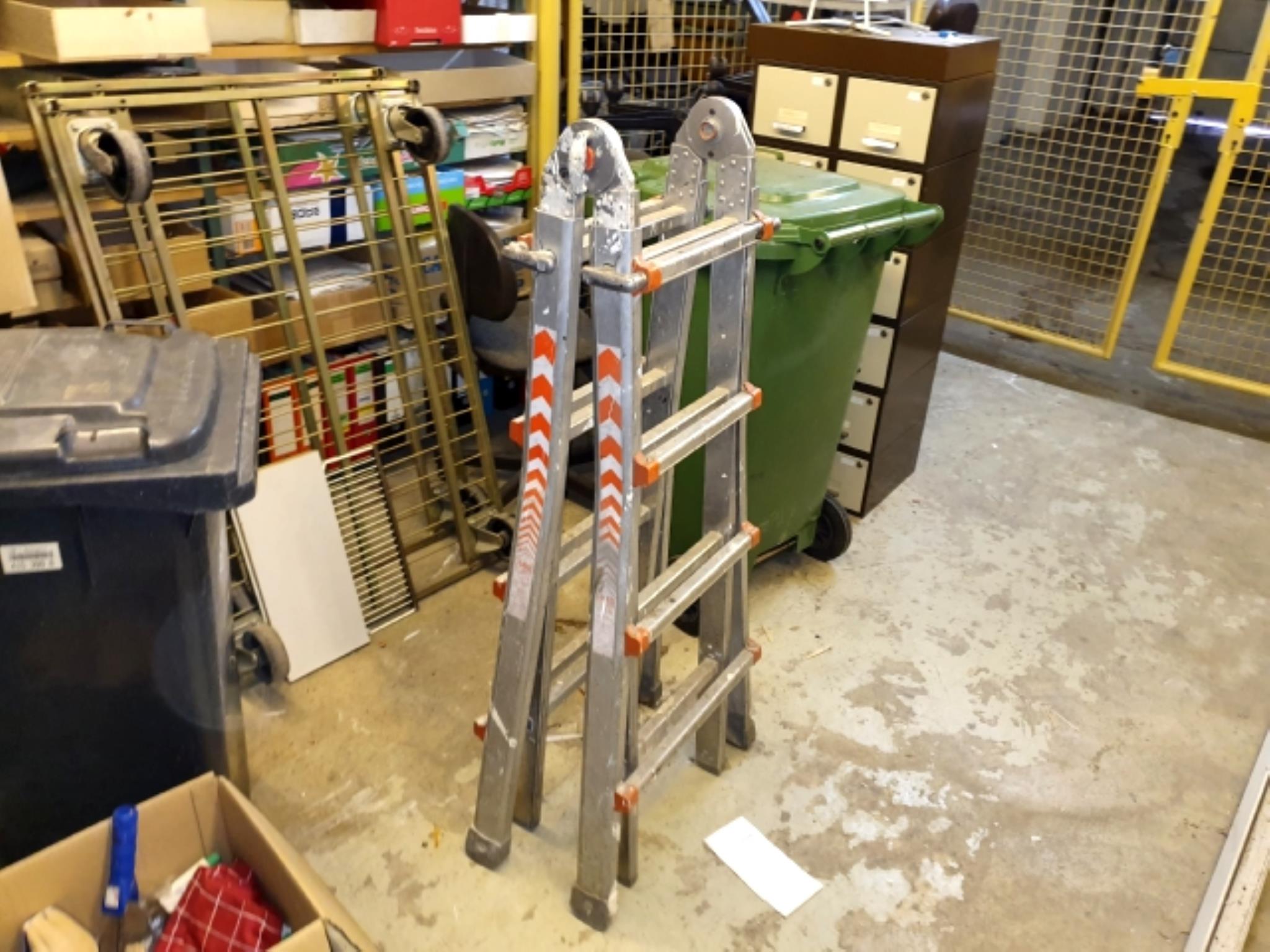 1 item Household effects-7