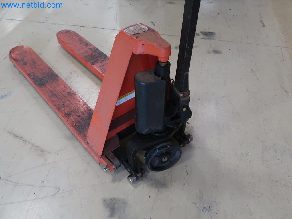 Dobrze utrzymane systemy ważenia, napełniania i pakowania, maszyny, sprzęt operacyjny i biurowy.-2