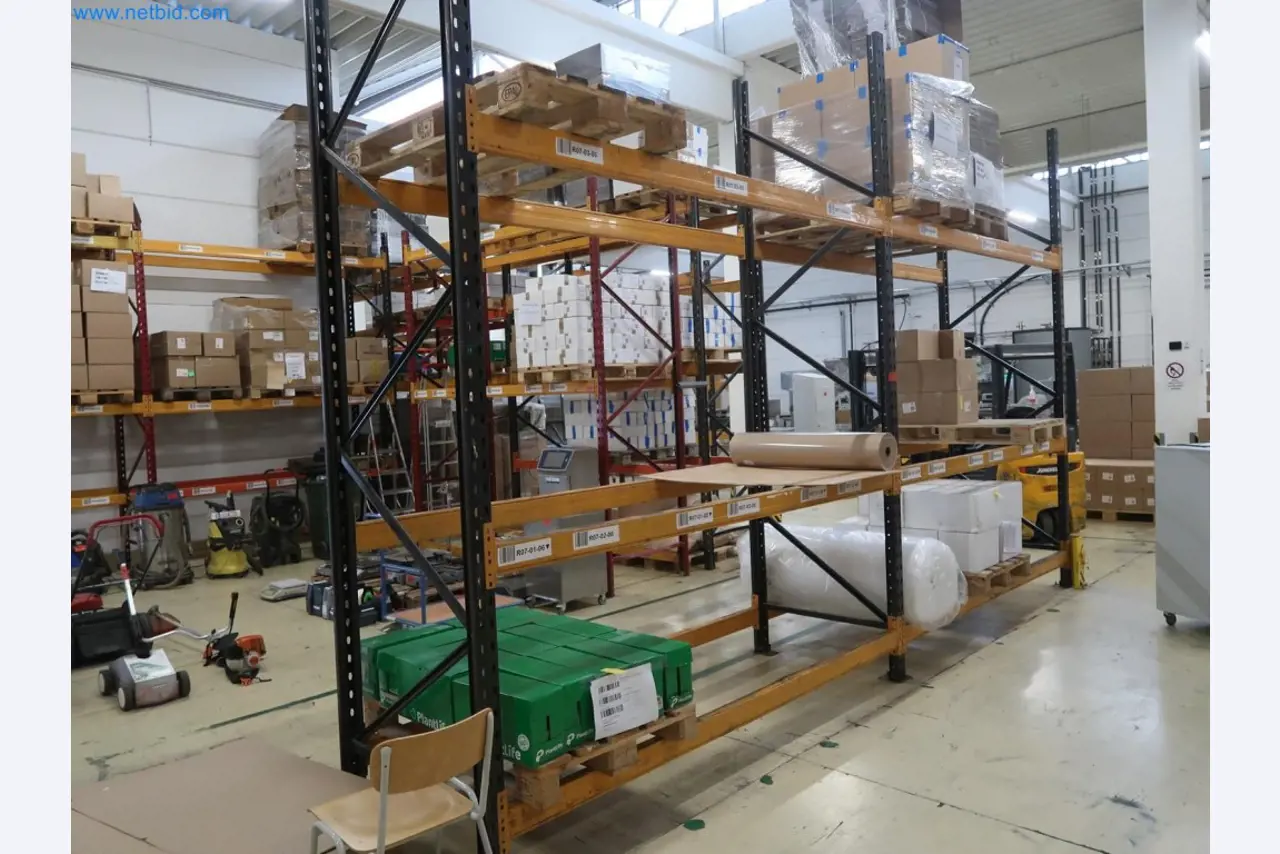 Sistemas de pesaje, llenado y envasado, maquinaria y equipos operativos y de oficina en buen estado.-1