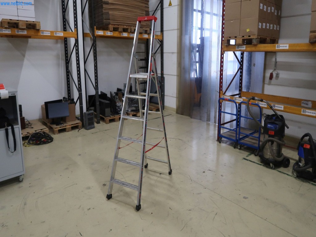 Dobrze utrzymane systemy ważenia, napełniania i pakowania, maszyny, sprzęt operacyjny i biurowy.-1