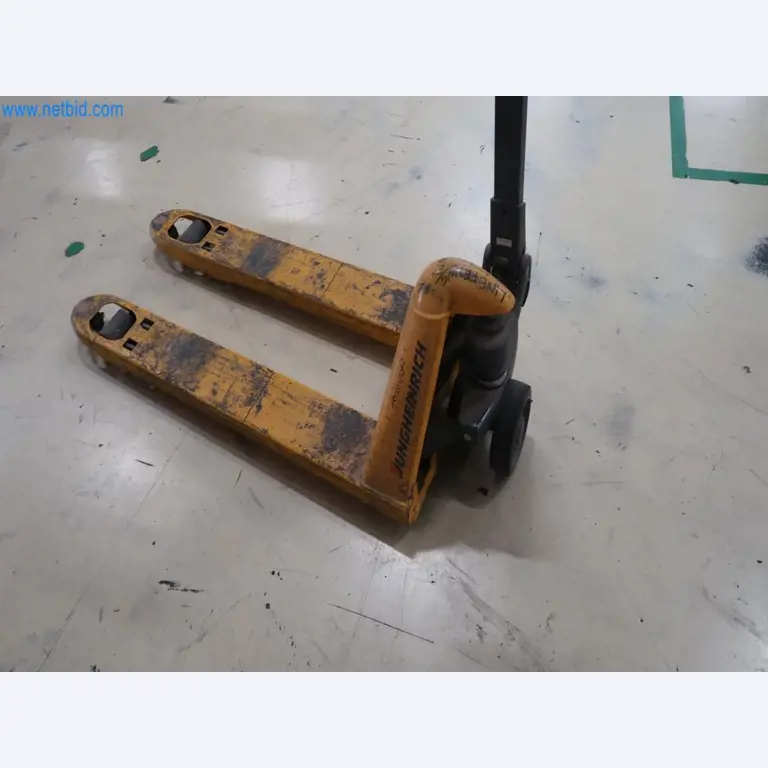 Sistemas de pesaje, llenado y envasado, maquinaria y equipos operativos y de oficina en buen estado.-2