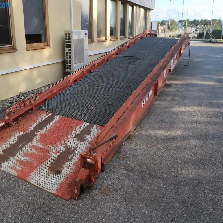 Mobile center axle loading ramp Butt BK912