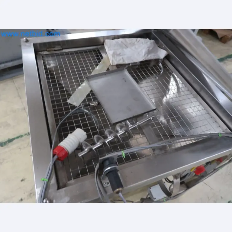 Sistemas de pesaje, llenado y envasado, maquinaria y equipos operativos y de oficina en buen estado.-2