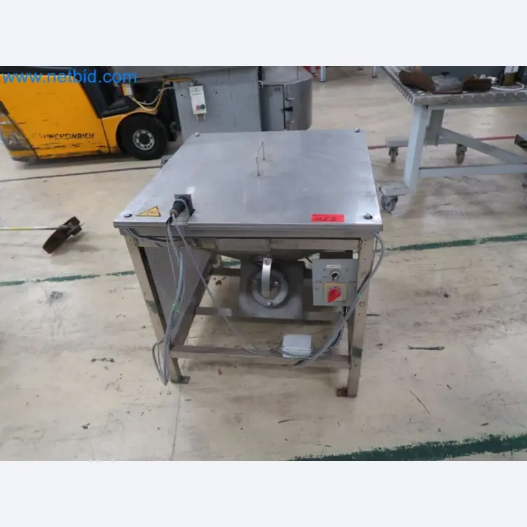 Sistemas de pesaje, llenado y envasado, maquinaria y equipos operativos y de oficina en buen estado.-1