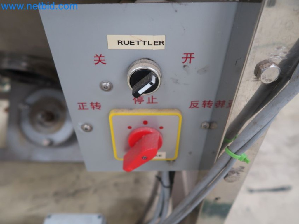 Sistemas de pesaje, llenado y envasado, maquinaria y equipos operativos y de oficina en buen estado.-3