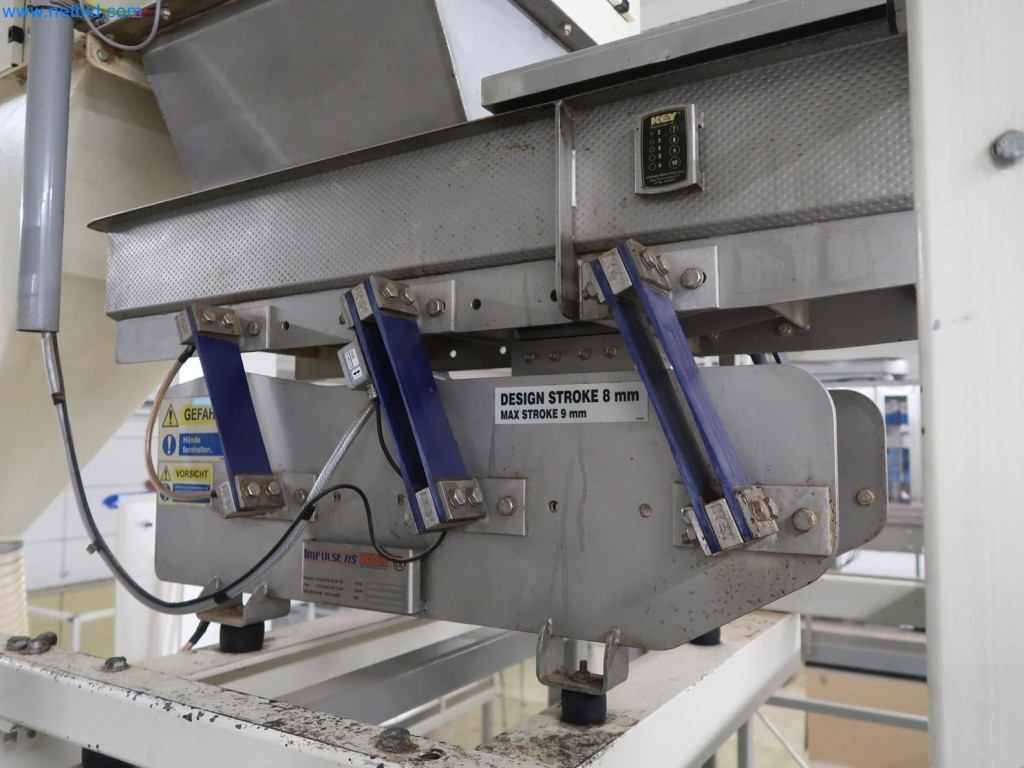 Sistemas de pesagem, enchimento e embalagem, máquinas, equipamento operacional e de escritório em bom estado de conservação-9