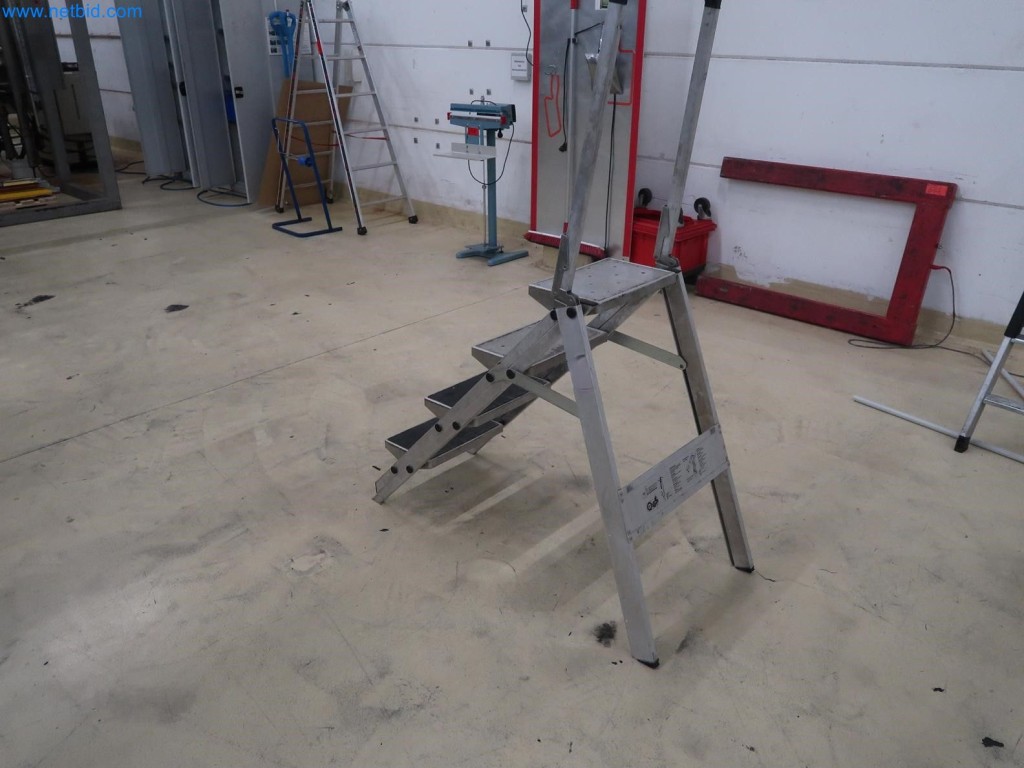 Sistemas de pesaje, llenado y envasado, maquinaria y equipos operativos y de oficina en buen estado.-1