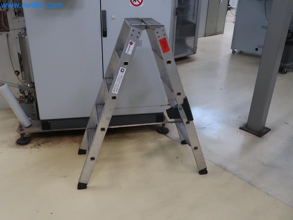 Sistemas de pesaje, llenado y envasado, maquinaria y equipos operativos y de oficina en buen estado.-4