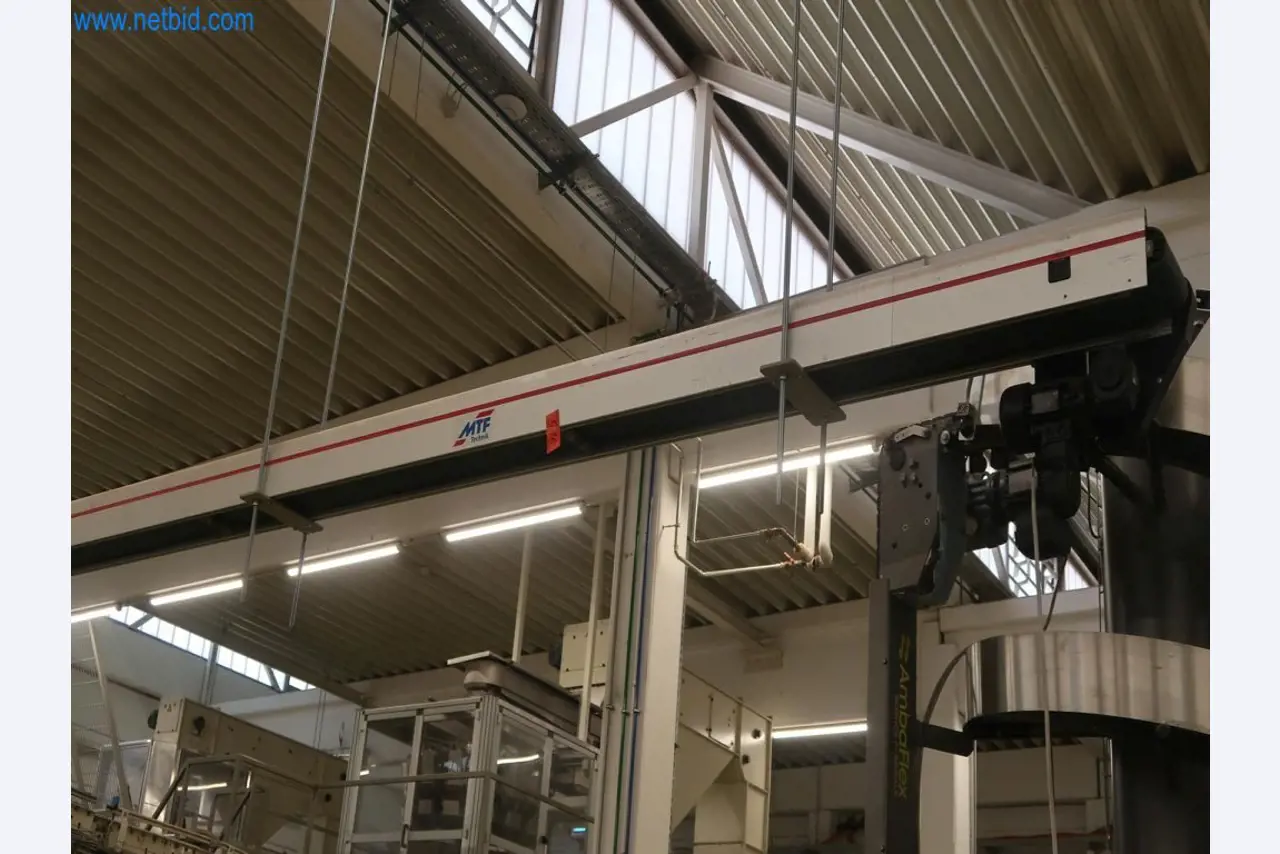 Sistemas de pesaje, llenado y envasado, maquinaria y equipos operativos y de oficina en buen estado.-1