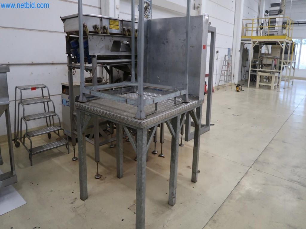 Sistemas de pesagem, enchimento e embalagem, máquinas, equipamento operacional e de escritório em bom estado de conservação-3