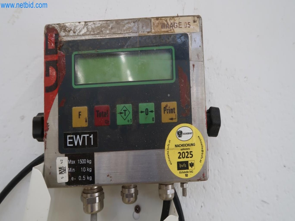 Sistemas de pesaje, llenado y envasado, maquinaria y equipos operativos y de oficina en buen estado.-1