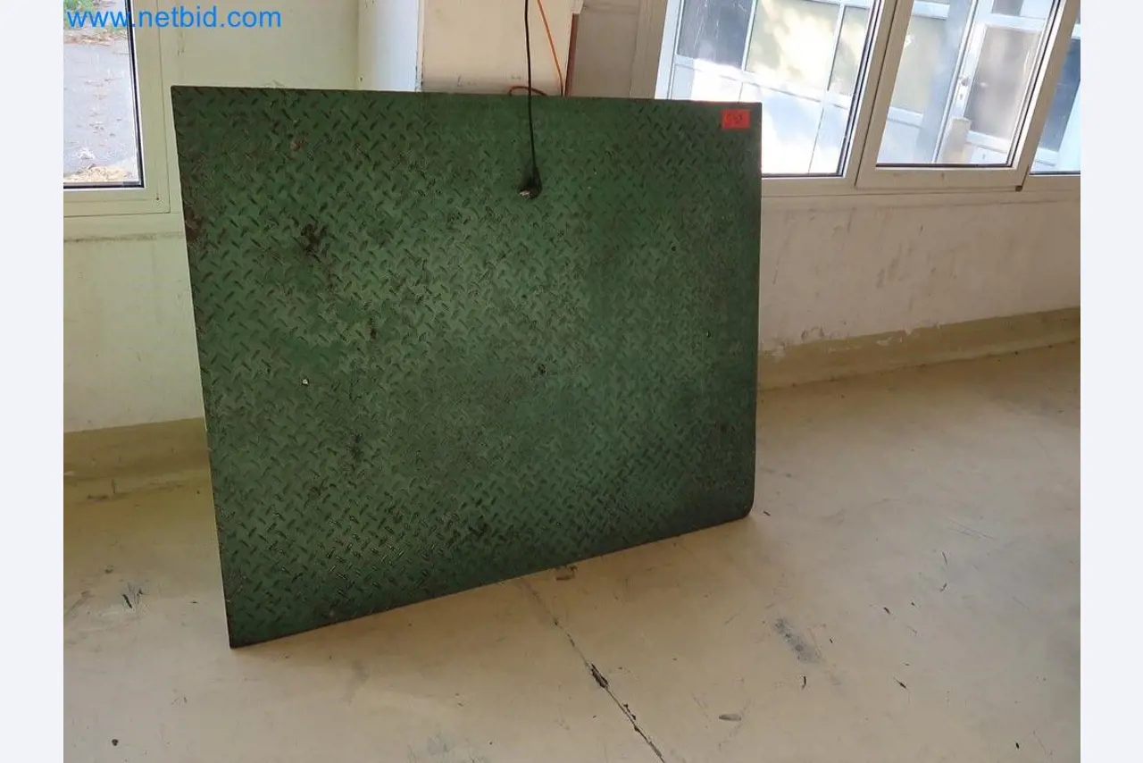 Sistemas de pesaje, llenado y envasado, maquinaria y equipos operativos y de oficina en buen estado.-1