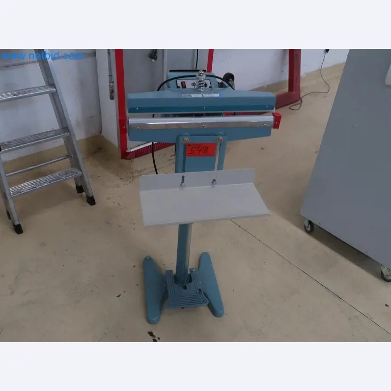 Sistemas de pesaje, llenado y envasado, maquinaria y equipos operativos y de oficina en buen estado.-1