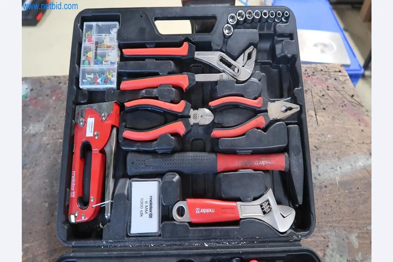 Sistemas de pesaje, llenado y envasado, maquinaria y equipos operativos y de oficina en buen estado.-2