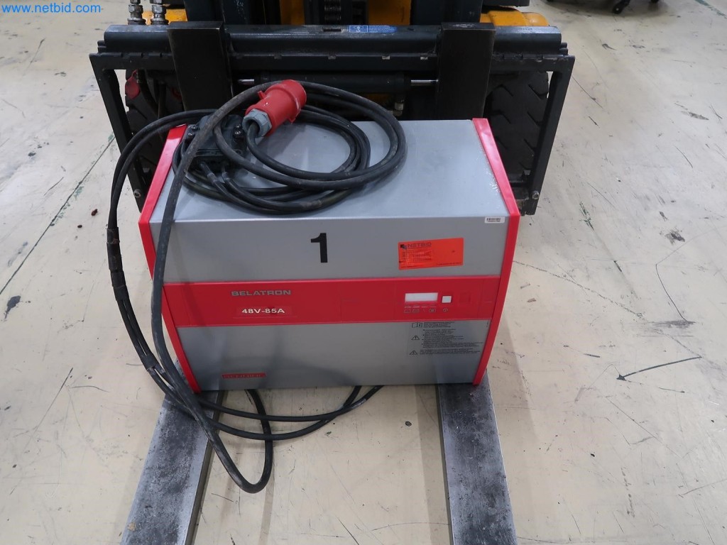 Dobře udržované vážicí, plnicí a balicí systémy, stroje, provozní a kancelářské vybavení.-4