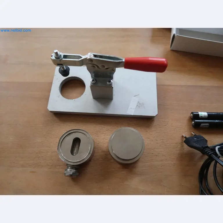 Sistemas de pesaje, llenado y envasado, maquinaria y equipos operativos y de oficina en buen estado.-3