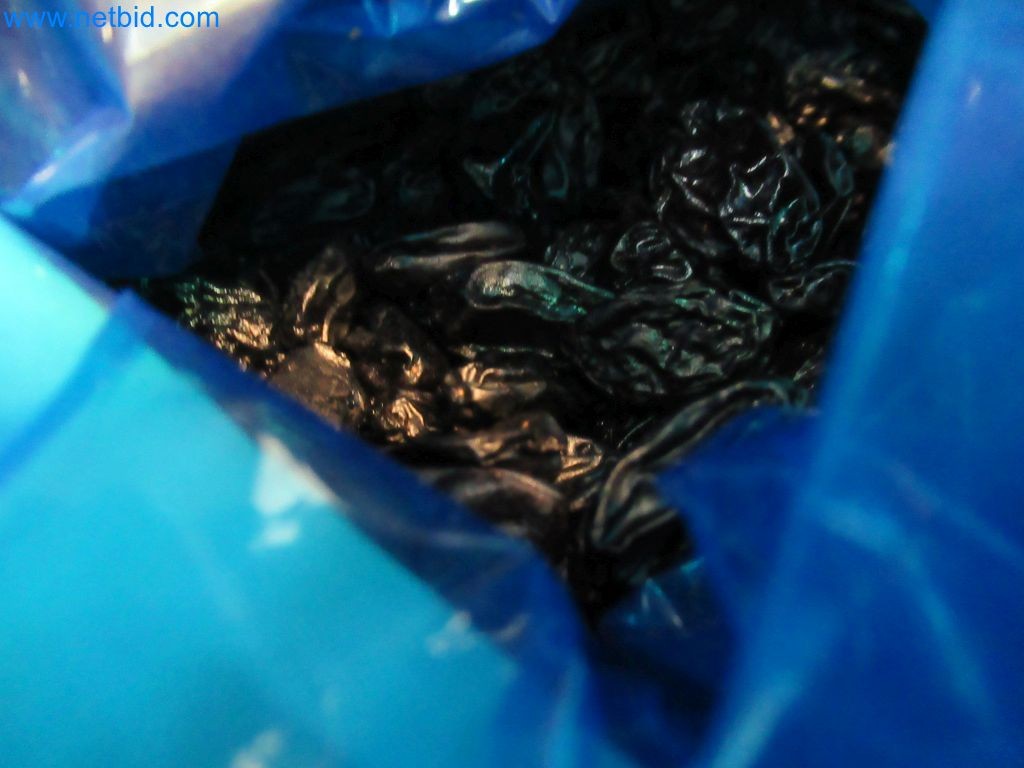 Sistemas de pesagem, enchimento e embalagem, máquinas, equipamento operacional e de escritório em bom estado de conservação-17