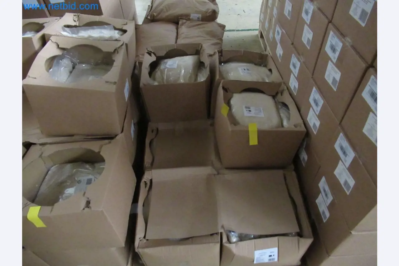 Sistemas de pesagem, enchimento e embalagem, máquinas, equipamento operacional e de escritório em bom estado de conservação-26