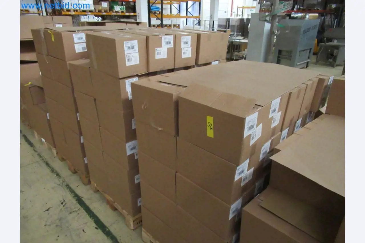 Sistemas de pesagem, enchimento e embalagem, máquinas, equipamento operacional e de escritório em bom estado de conservação-32