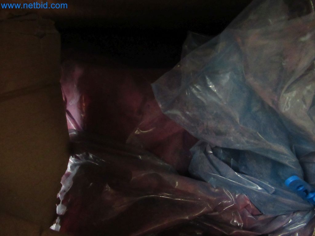 Sistemas de pesagem, enchimento e embalagem, máquinas, equipamento operacional e de escritório em bom estado de conservação-35