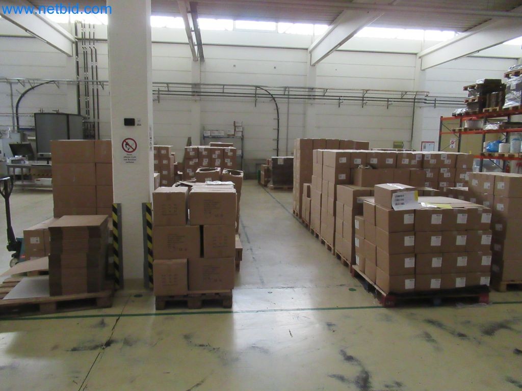 Sistemas de pesagem, enchimento e embalagem, máquinas, equipamento operacional e de escritório em bom estado de conservação-43