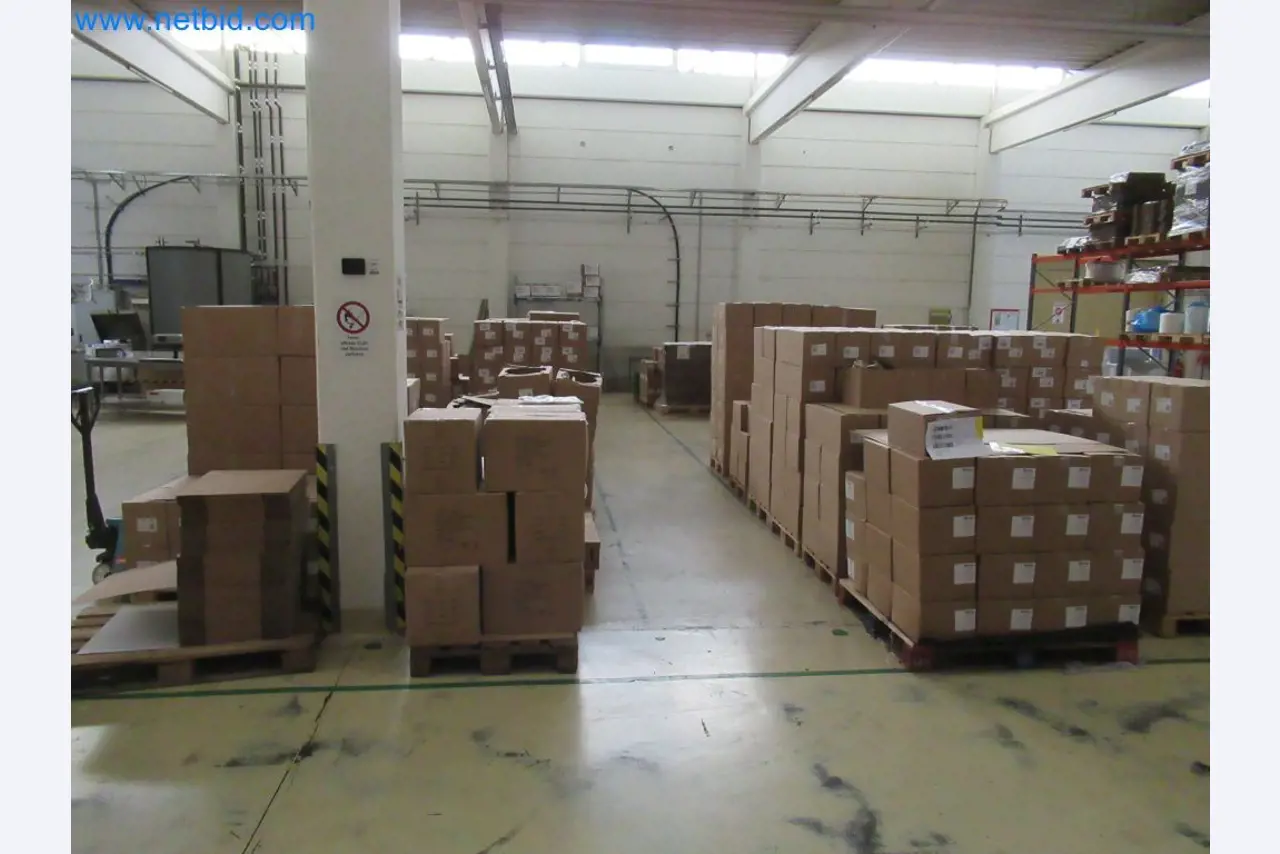 Sistemas de pesagem, enchimento e embalagem, máquinas, equipamento operacional e de escritório em bom estado de conservação-43