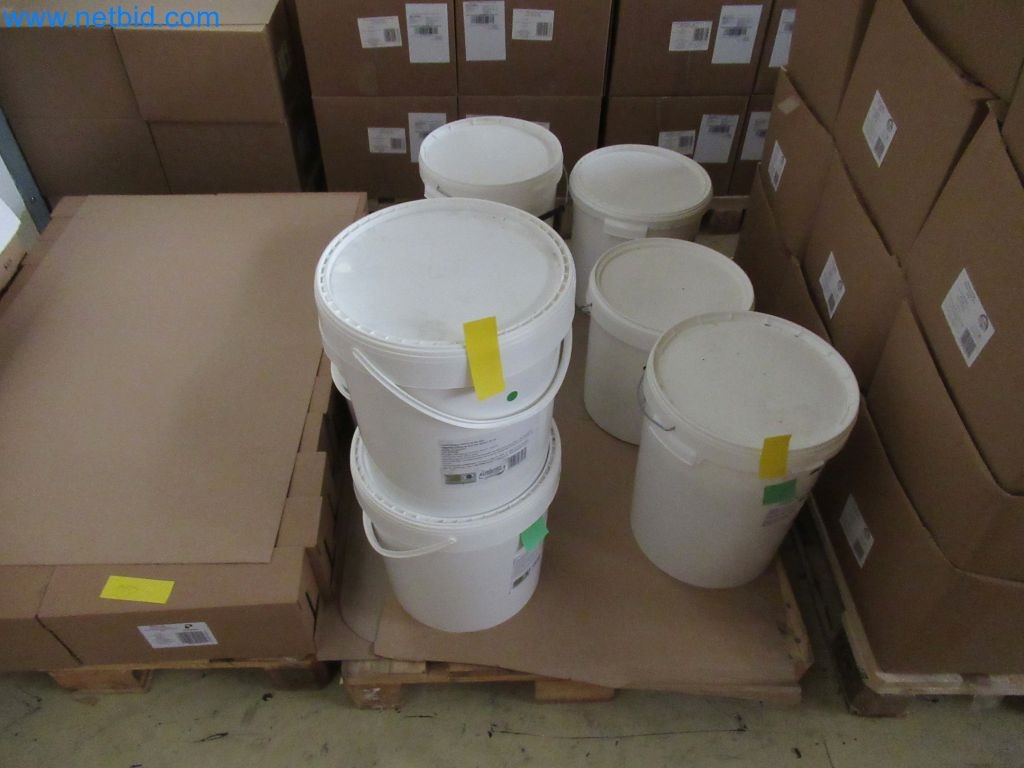 Sistemas de pesagem, enchimento e embalagem, máquinas, equipamento operacional e de escritório em bom estado de conservação-47