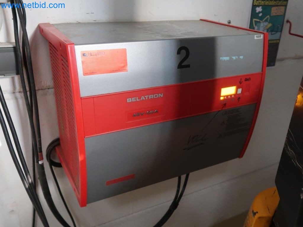 Sistemas de pesaje, llenado y envasado, maquinaria y equipos operativos y de oficina en buen estado.-10