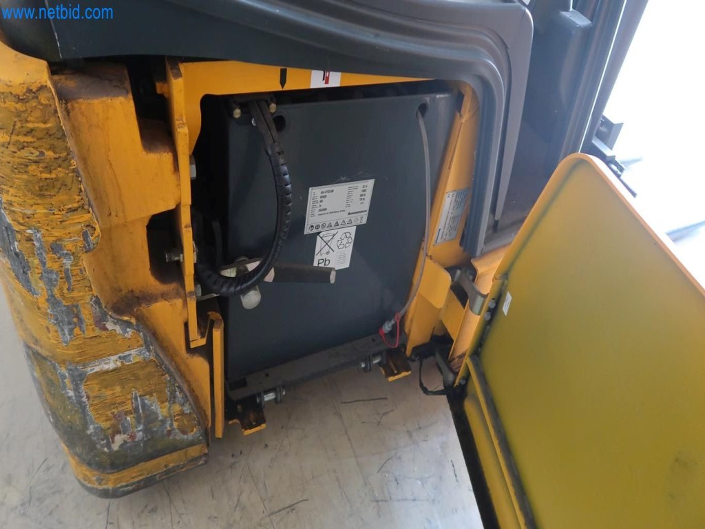 Sistemas de pesaje, llenado y envasado, maquinaria y equipos operativos y de oficina en buen estado.-7