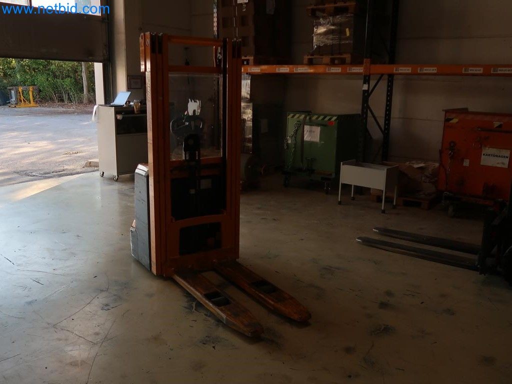 Gepflegte Verwiege-, Abfüll- und Verpackungsanlagen, Maschinenpark, Betriebs- und Geschäftsausstattung -5