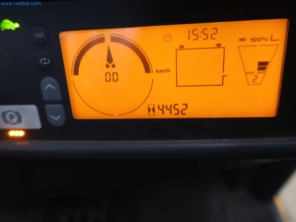 Sistemas de pesaje, llenado y envasado, maquinaria y equipos operativos y de oficina en buen estado.-11