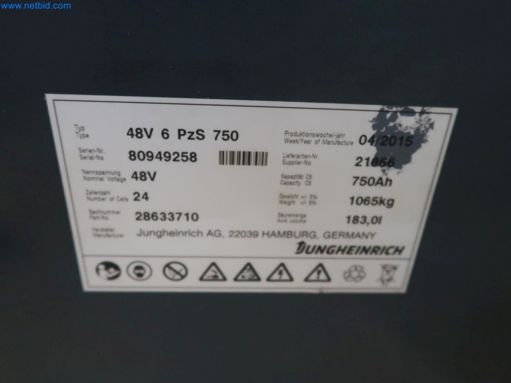 Sistemas de pesaje, llenado y envasado, maquinaria y equipos operativos y de oficina en buen estado.-9