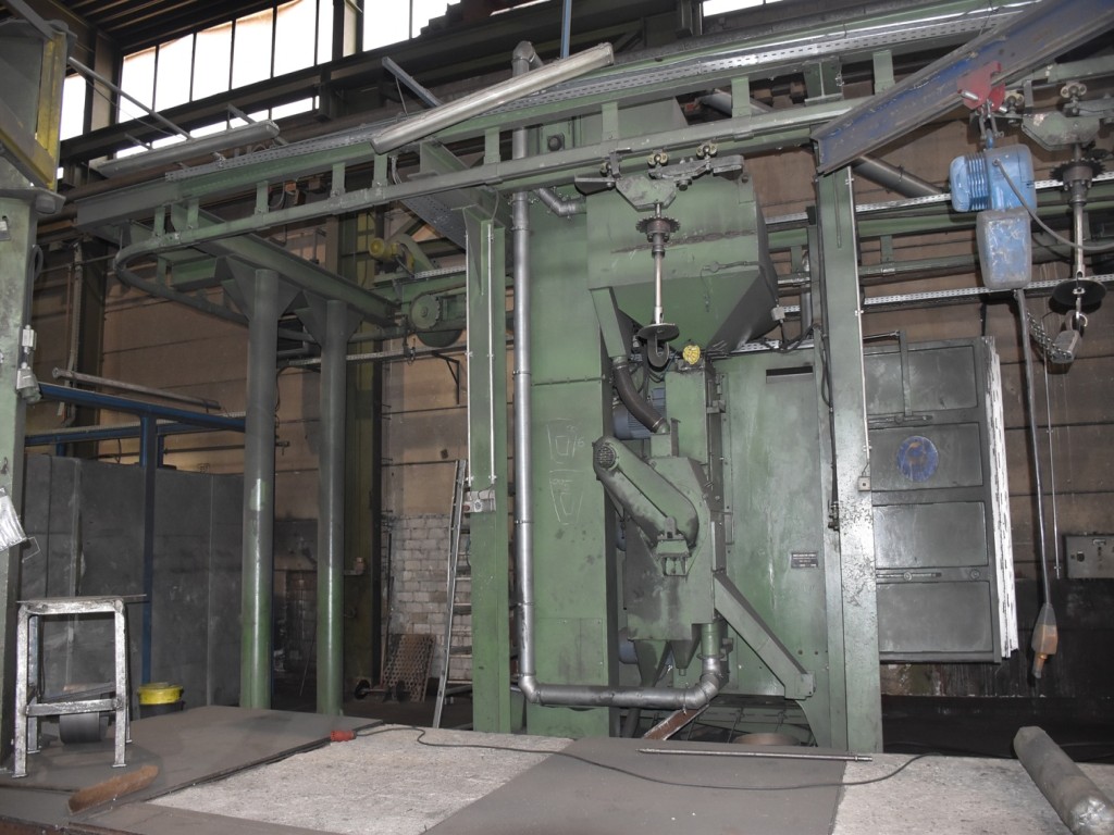 Used machines in the field of grinding and blasting technology-1