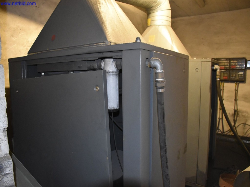 Použité stroje v oblasti broušení a tryskání-5