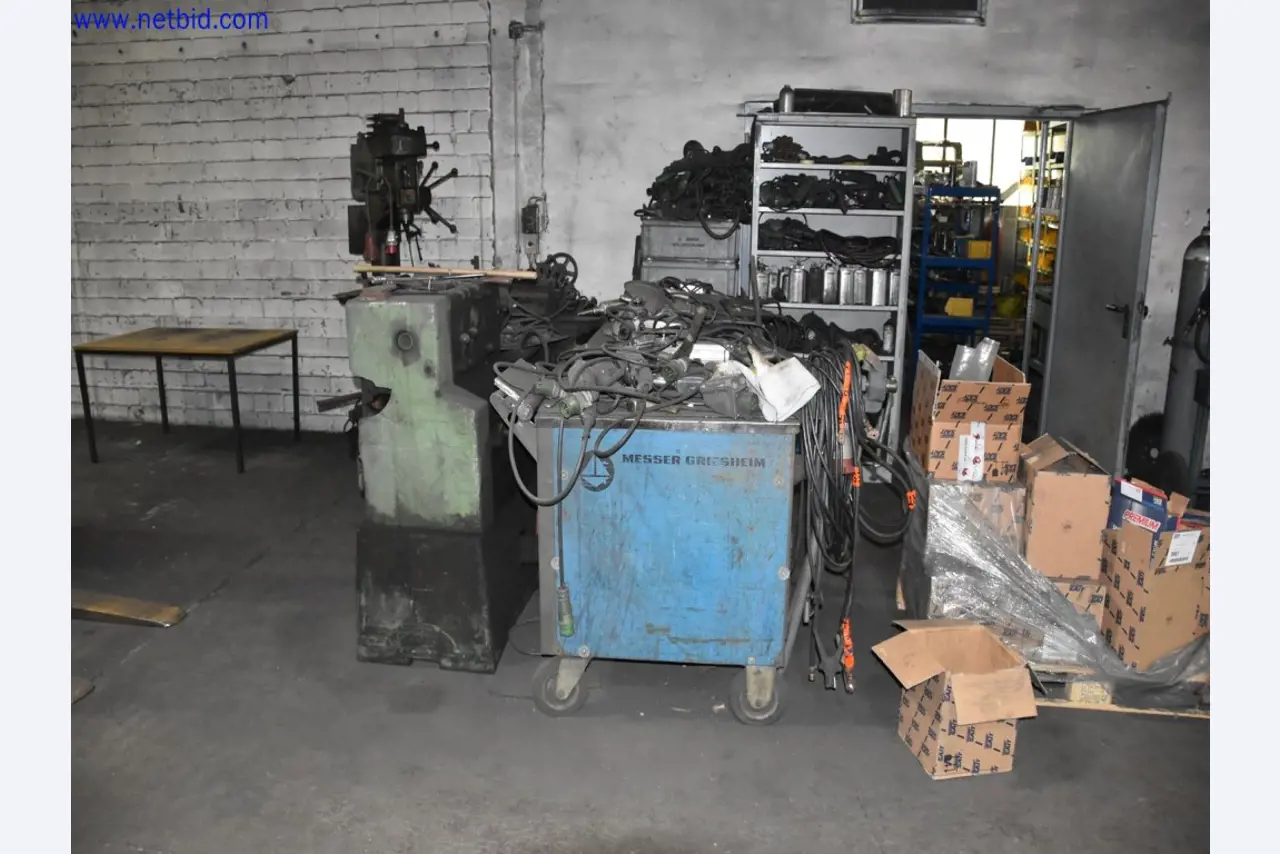 Used machines in the field of grinding and blasting technology-1