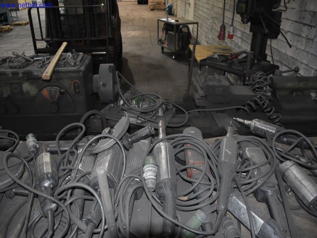 Used machines in the field of grinding and blasting technology-5