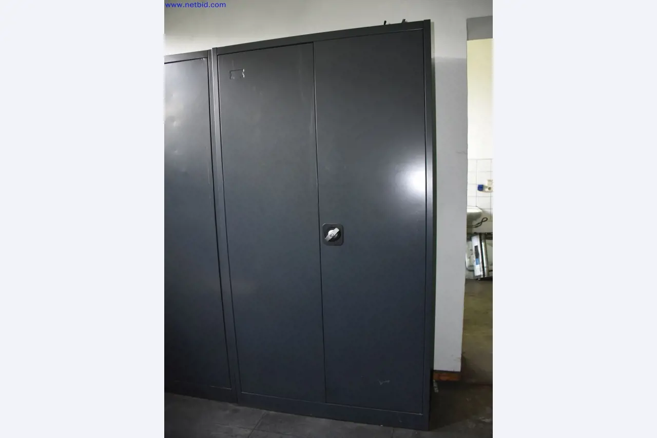 Použité stroje v oblasti broušení a tryskání-1