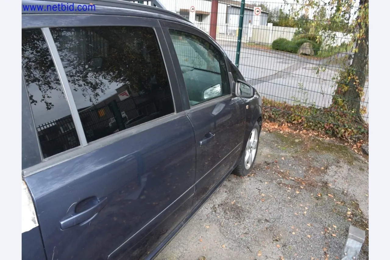 Použité stroje v oblasti broušení a tryskání-6